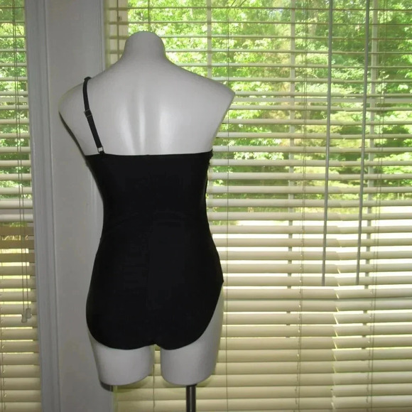 BLEU ROD BEATTIE One Shoulder Black One-Piece Swimsuit Size 8 - Picture 3 of 6